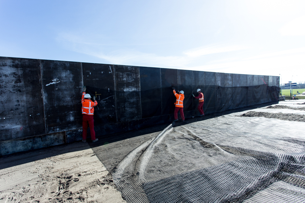 Westfresiaweg N23 Hoogkarspel gewapende grondconstructie